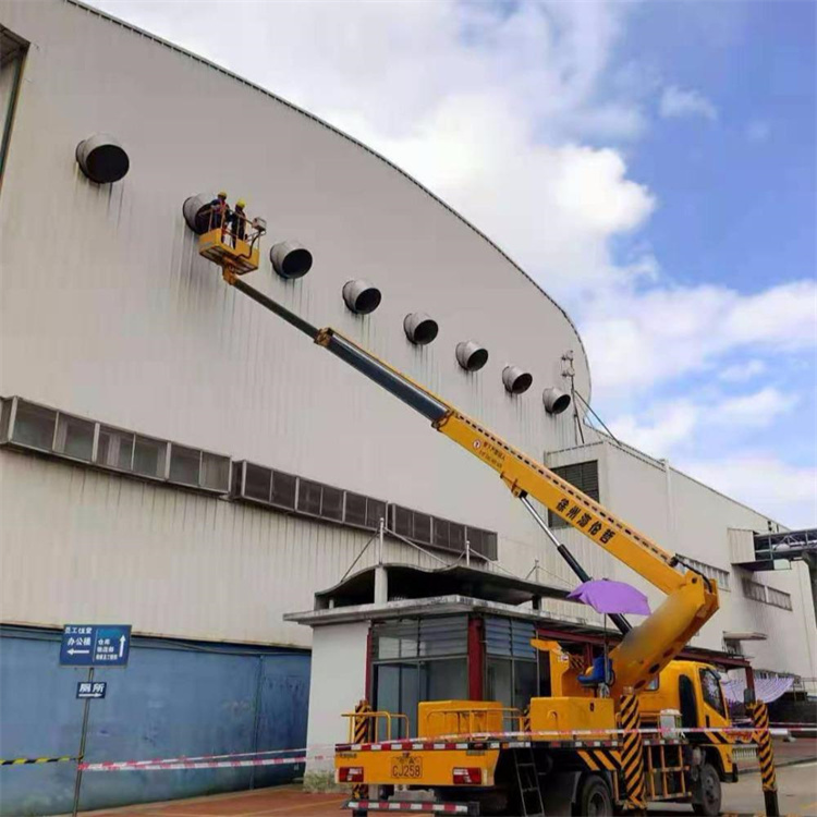 犍为高空作业车出租服务：专业广告牌安装解决方案