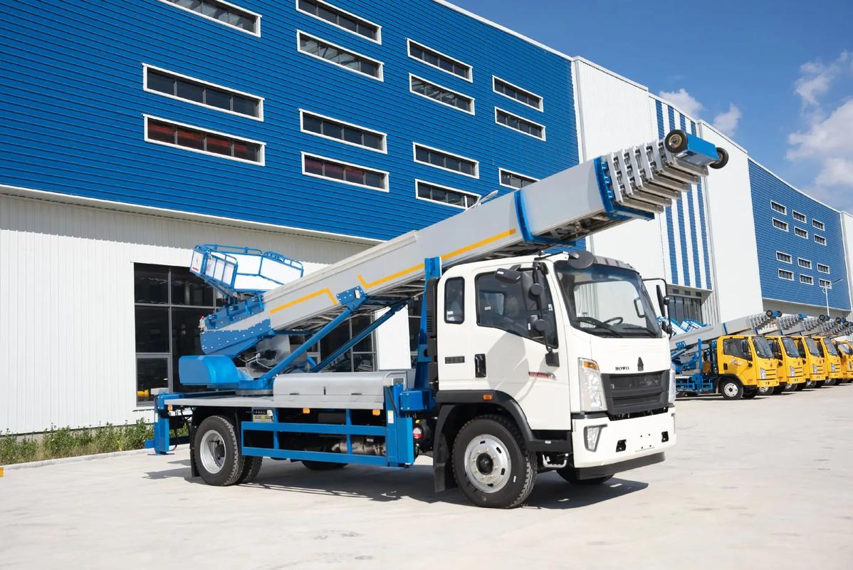 犍为出租云梯车高空作业车 建筑垃圾搬运