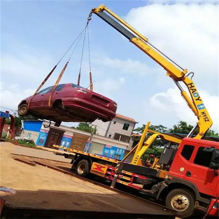 犍为吊车吊汽车的正确方法